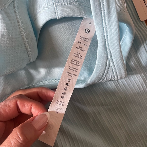 NWT Ebb to Street Tank sz 4 icing blue - Picture 3 of 3